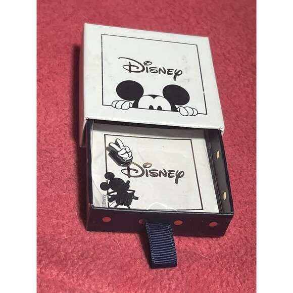 Disney Keep Collective Mickey Hand Charm Minnie Mickey Disney Retired NEW IN BOX - Picture 2 of 4